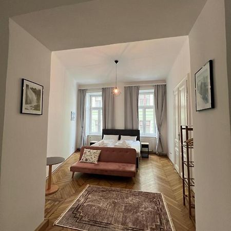 Centrally-Located Authentic Apartment Viyana Dış mekan fotoğraf