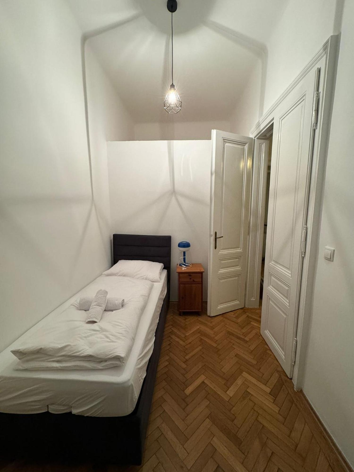 Centrally-Located Authentic Apartment Viyana Dış mekan fotoğraf