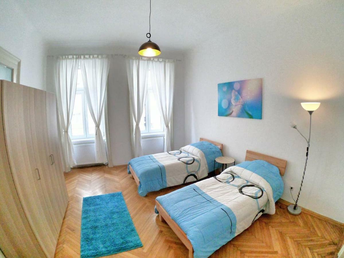 Centrally-Located Authentic Apartment Viyana Dış mekan fotoğraf